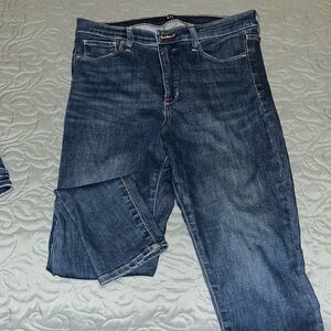 Gap Denim favorite jegging!